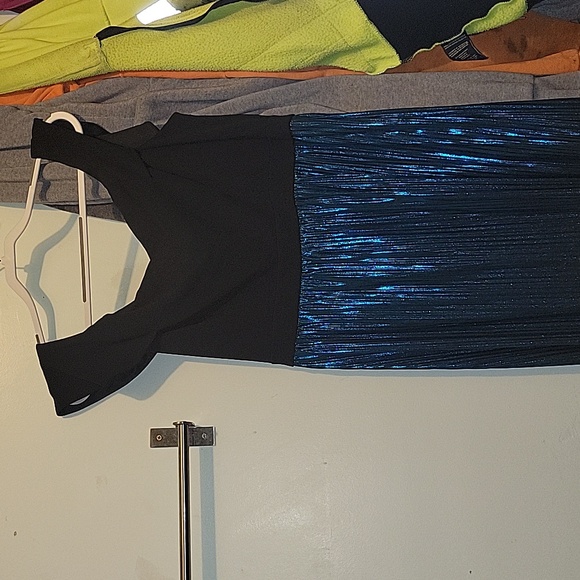 Addison evenings formal dress - Picture 7 of 9